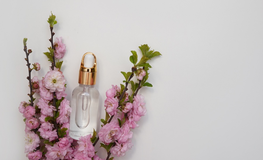 Gyengéd tavaszi parfümök nőknek